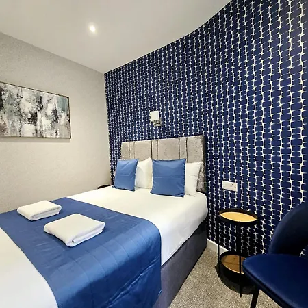 George Hotel-3